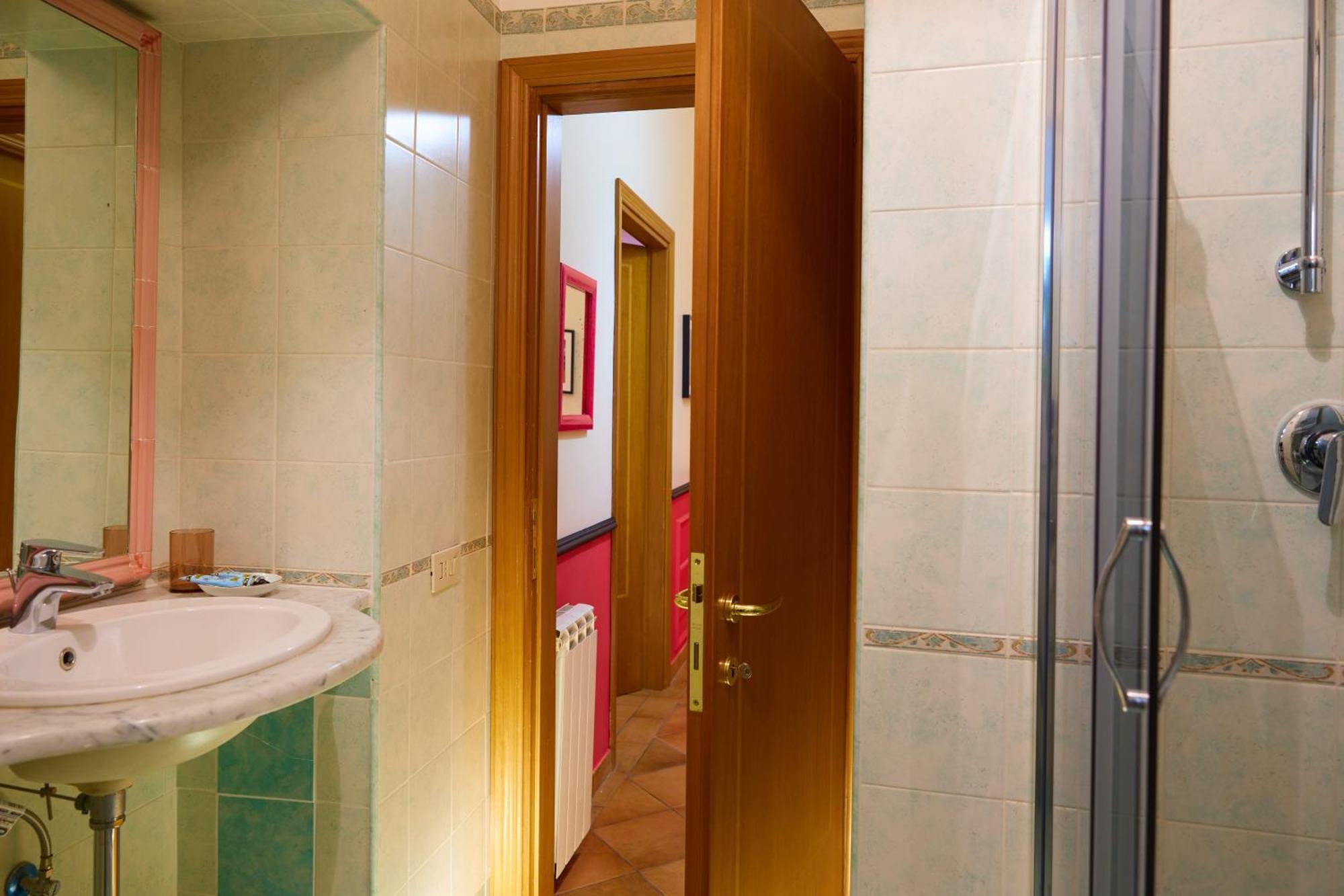 Apartment Trasteverehome - Elegant Near Navona Square *