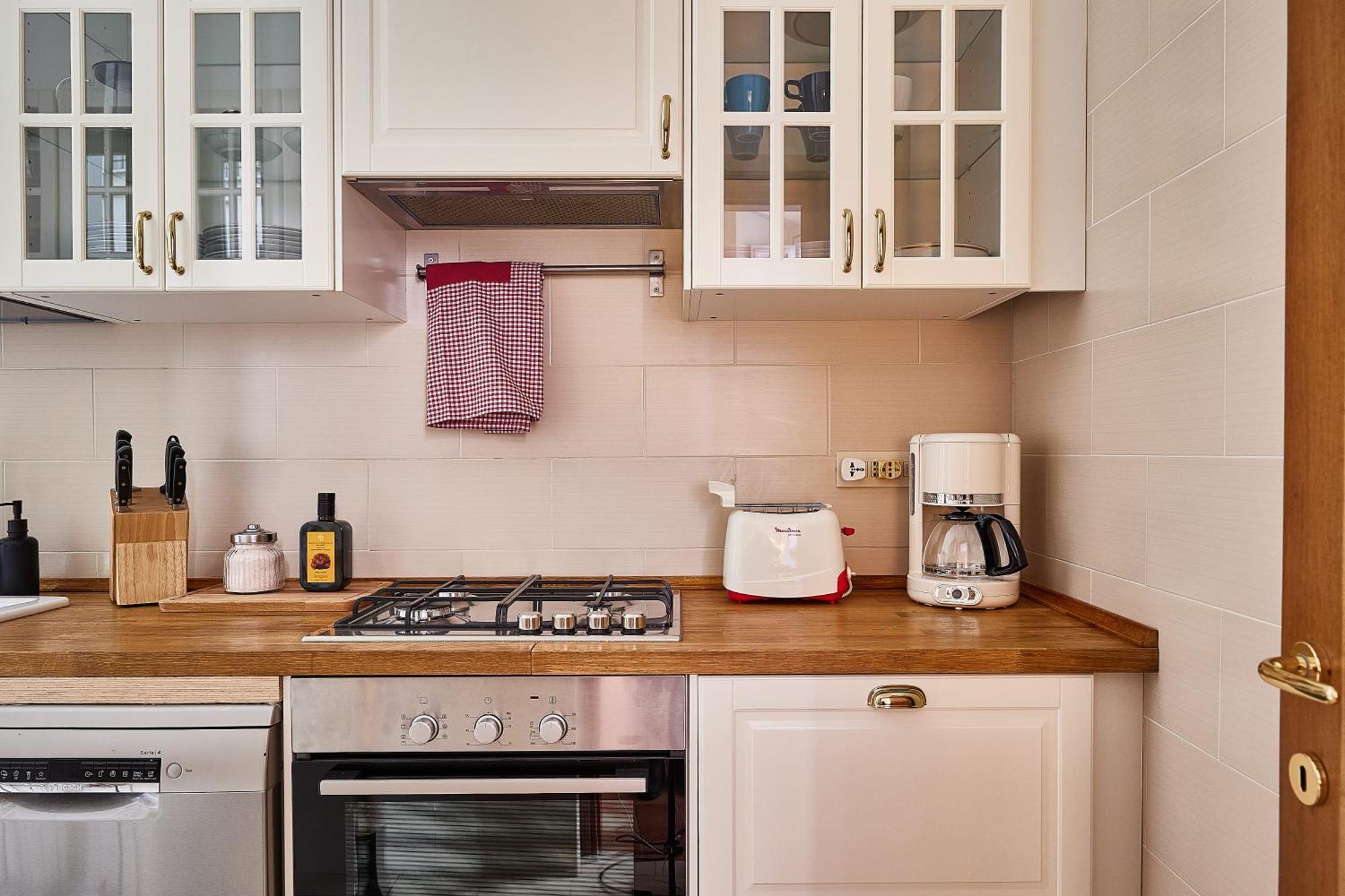 Apartment Trasteverehome - Elegant Near Navona Square