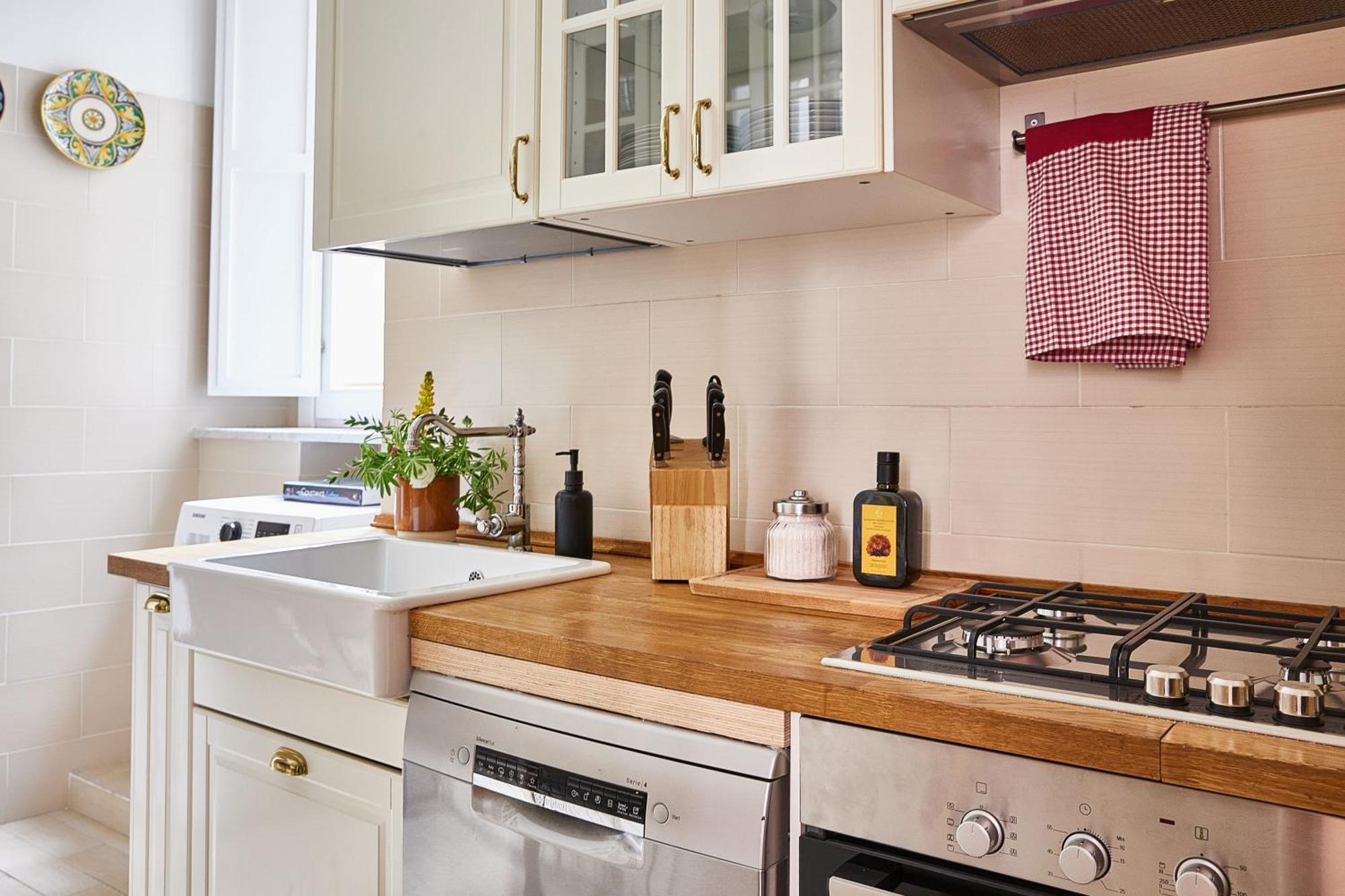 Trasteverehome - Elegant Near Navona Square *
